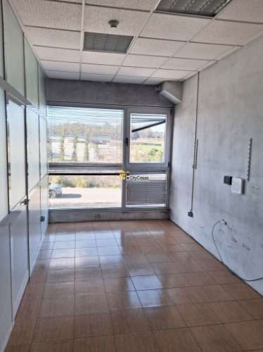 Armazém com 957 m2 em Touguinhó, Vila do Conde.