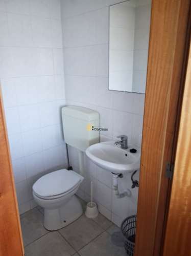 Armazém com 957 m2 em Touguinhó, Vila do Conde.