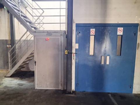 Armazém com 957 m2 em Touguinhó, Vila do Conde.