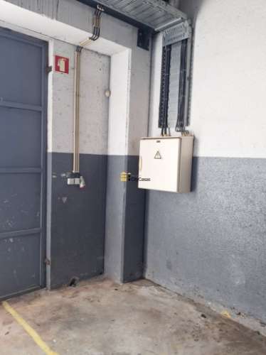Armazém com 957 m2 em Touguinhó, Vila do Conde.