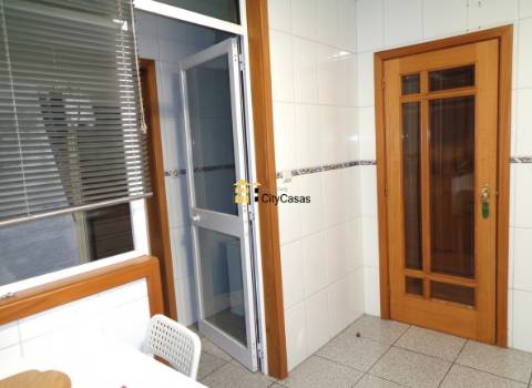 Apartamento T1+1 c/ L. Garagem | Forno, Rio Tinto