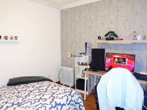 Apartamento T1+1 c/ L. Garagem | Forno, Rio Tinto