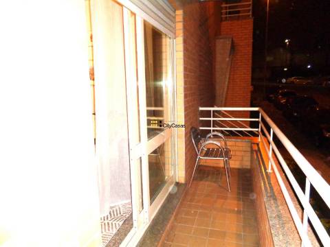 Apartamento T1+1 c/ L. Garagem | Forno, Rio Tinto