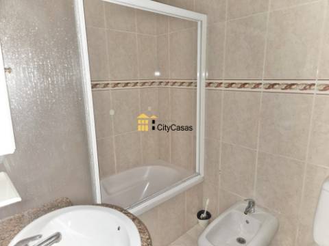 Apartamento T2 c/ Lugar de Garagem