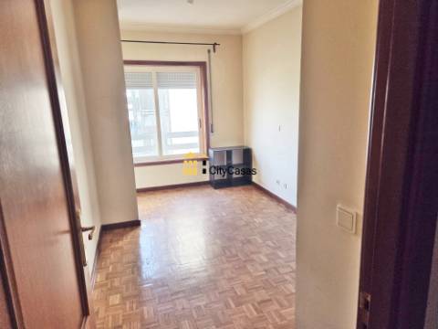 Apartamento T2 c/ Lugar de Garagem