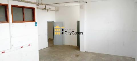 Loja c/ Terraço e 2 Frentes | Paranhos