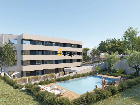 Apartamento T2 Novo em Condomínio com Piscina