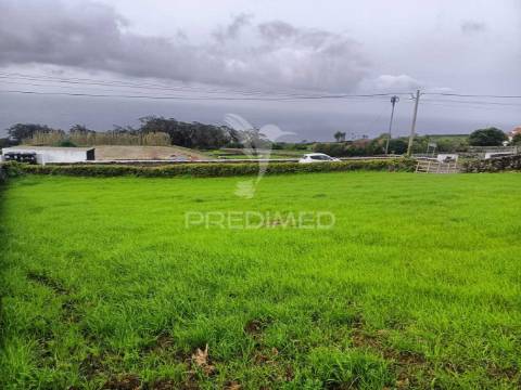 Terreno rústico urbanizável com excelente localização nas doze ribeiras
