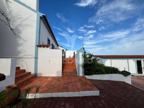 Moradia tradicional t4 + t2 serra do bouro