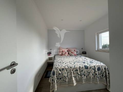 Moradia tradicional t4 + t2 serra do bouro