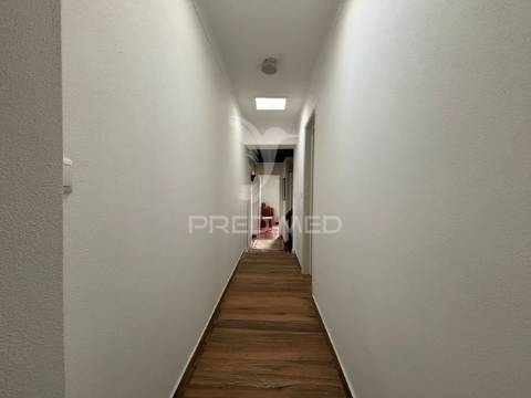 Moradia tradicional t4 + t2 serra do bouro