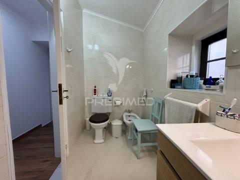 Moradia tradicional t4 + t2 serra do bouro