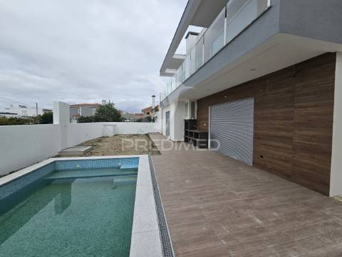 Moradia isolada t4, pronta a escriturar, em azeitão