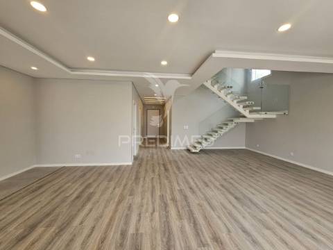 Moradia isolada t4, pronta a escriturar, em azeitão