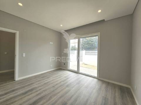 Moradia isolada t4, pronta a escriturar, em azeitão