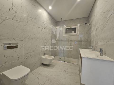 Moradia isolada t4, pronta a escriturar, em azeitão