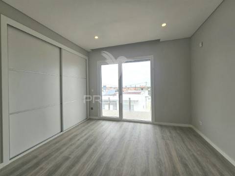 Moradia isolada t4, pronta a escriturar, em azeitão