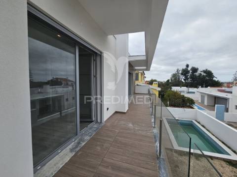 Moradia isolada t4, pronta a escriturar, em azeitão