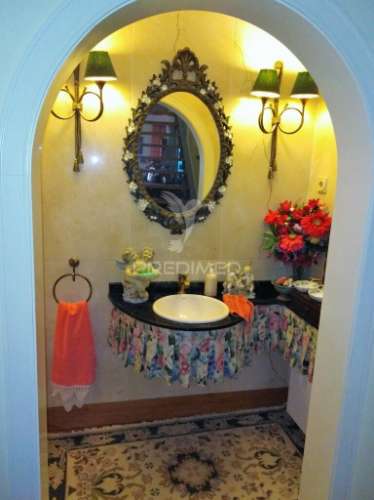 Moradia  t4  (3 pisos)- carreço - viana do castelo