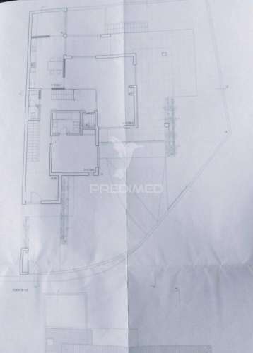 Moradia  t4  (3 pisos)- carreço - viana do castelo