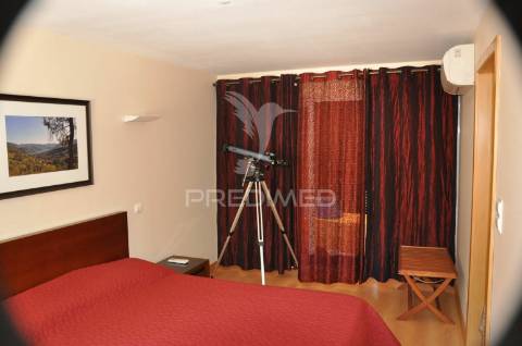 Quintinha no alto douro vinhateiro - vistas sobre o rio