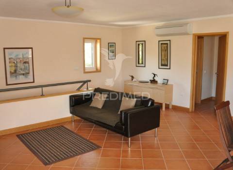 Quintinha no alto douro vinhateiro - vistas sobre o rio