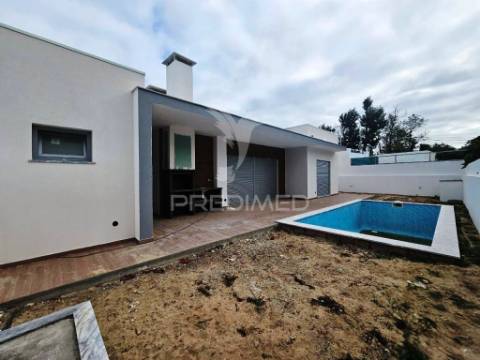 Moradia t4 c/piscina e garagem, pronta escriturar - azeitão