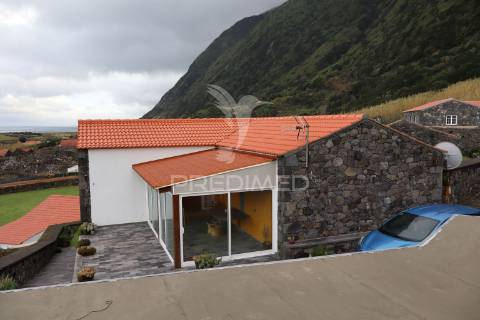 Moradia t3 - fajã dos cubres