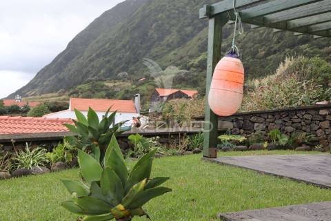 Moradia t3 - fajã dos cubres