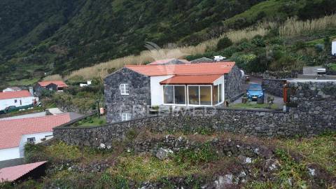 Moradia t3 - fajã dos cubres