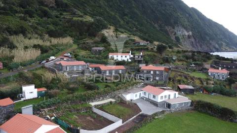 Moradia t3 - fajã dos cubres