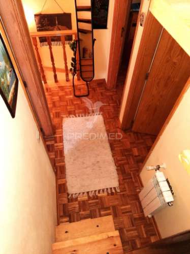 Moradia t3 mobilada na zona histórica de manteigas