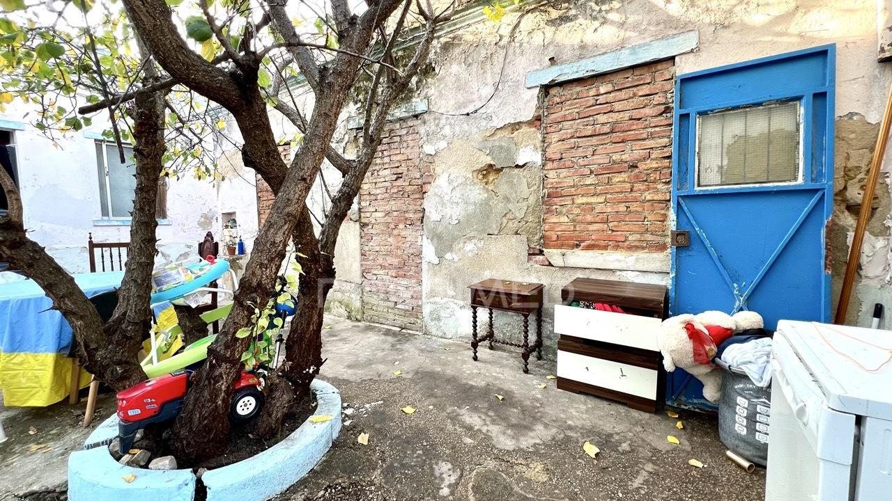 2 moradias – rua francisco ferrer em almada