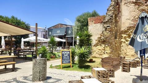 2 moradias – rua francisco ferrer em almada