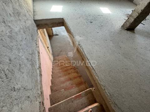 Moradia t3 em reconstrução na jardia, montijo