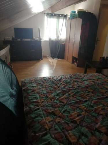 Moradia remodelada t3+2 nas arroteias, moita