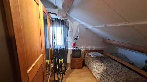 Moradia remodelada t3+2 nas arroteias, moita