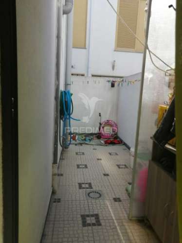 Moradia remodelada t3+2 nas arroteias, moita