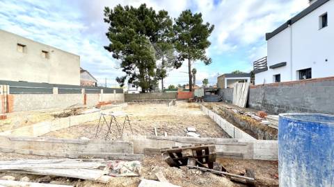 Moradia isolada t3 no pinhal general – elegância, conforto e qualidade