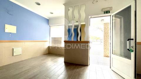 Loja na avenida bocage, barreiro