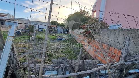 Terreno urbano de 200m2 em vale do grou, alhos vedros