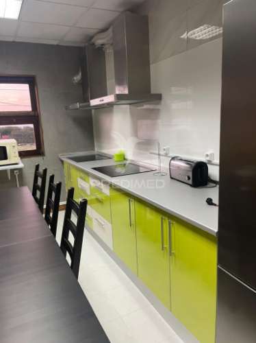 Arrendamento de t5, com capacidade para 12 pessoas, em sines