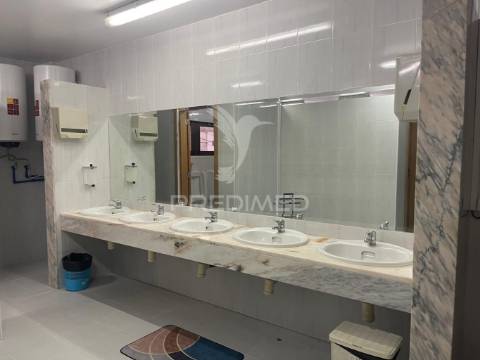 Arrendamento de t5, com capacidade para 12 pessoas, em sines