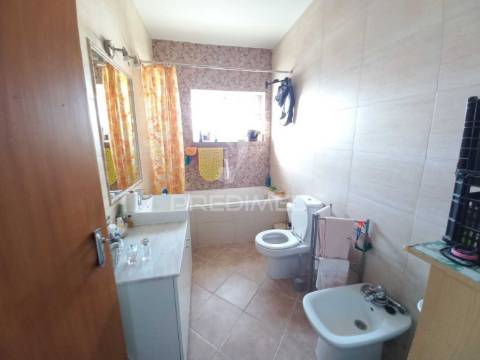 Apartamento t3 em vila real de santo antónio