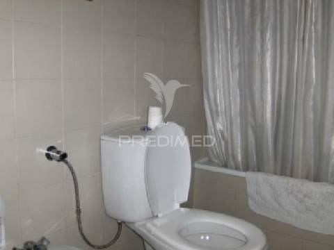 T4 em alfragide com boas áreas