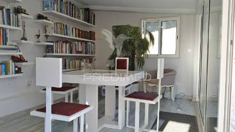 Quinta com piscina e com lote de terreno rústico