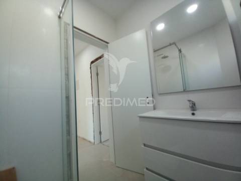 Apartamento t3-cacém-agualva-em remodelação raíz