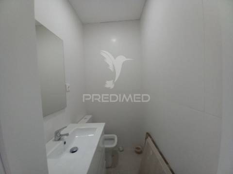 Apartamento t3-cacém-agualva-em remodelação raíz