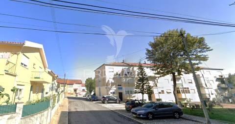 Apartamento t3-cacém-agualva-em remodelação raíz