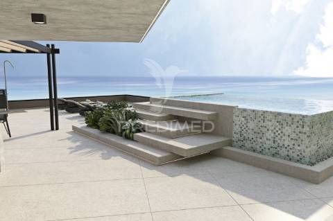 Apartamento t2 com jardim e piscina privada